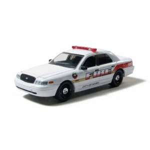    2006 Ford Crown Victoria 1/64 Nash Texas Fire Chief: Toys & Games