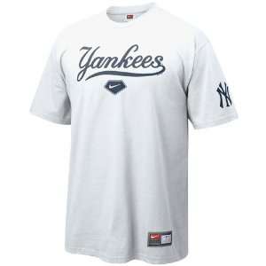  Nike New York Yankees White Practice T shirt: Sports 