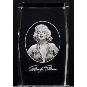  3d Laser Crystal Marilyn Monroe 5x5x8 Cm Cube + 3 Led Light 