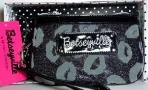 BETSEYVILLE GLITTERED WRISTLET ZIPPERED POUCH W/BOX  