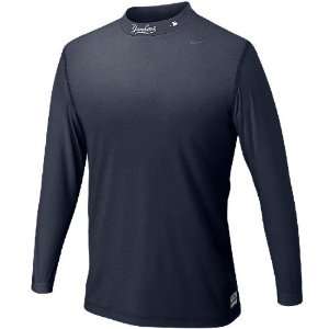  Nike New York Yankees Pro Core Dri FIT Mock Shirt: Sports 