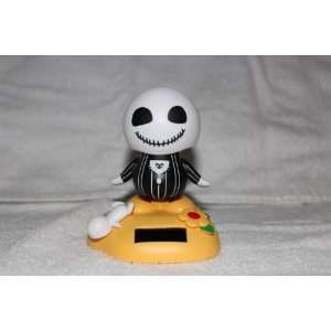   Solar Powered Shaking and Nodding Bobble Head   Zombie Toys & Games