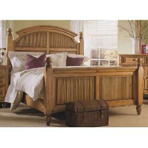  Hampton Poster Bed (Full) by Broyhill