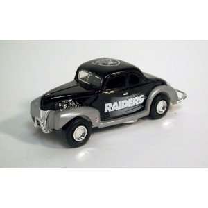  ERTL NFL 125 Scale 40 Ford Coupe   Raiders Sports 