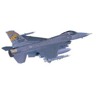 Hasegawa 1/72 F 16CJ (Block 50) Fighting Falcon  Toys 