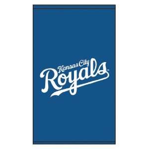   City Royals Club Lettering   Blue Background 0562_0005