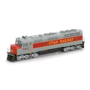  HO F45, Utah Railway #9013 Toys & Games
