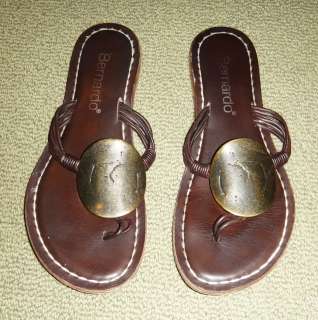 This is a cute pair of leather sandals/flip flops from Bernardo in 