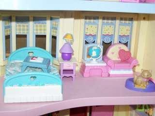 BEST LOT ON ! FISHER PRICE Loving Family Sweet Sounds Dollhouse 
