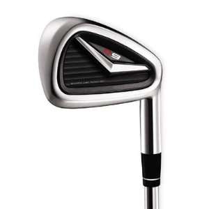  TaylorMade Golf r9 Iron Set   3 PW   Graphite Sports 