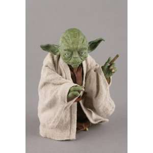  Star Wars Yoda Vinyl Collectible Designer Doll: Toys 