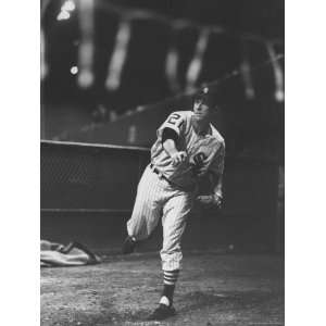  Chicago White Sox Player, Gerry Staley in Action Stretched 