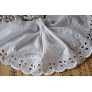   15cm Wide White Cotton Lace Material for Arts & Crafts