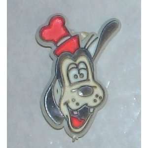  Vintage Disney Plastic Pin Goofy 