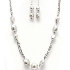   EARRING SET   Silver Metal Casting Bead Earrings Necklace Set Jewelry