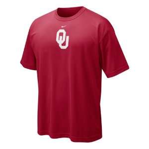  Oklahoma Sooners Dri Fit SS Logo Tee: Sports & Outdoors
