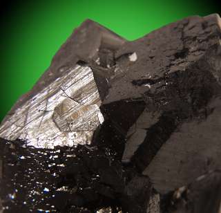Rare 1 Sharp ILVAITE Crystal+Calcite Dalnegorsk Russia  