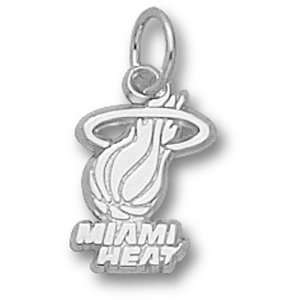  Miami Heat NBA Logo 3/8 Pendant (Silver): Sports 