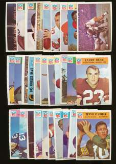   FOOTBALL NEAR COMPLETE SET 68/198 EXMT W/GALE SAYERS RC *12274  