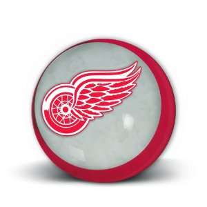   : Pack of 3 NHL Detroit Red Wings Lighted Super Balls: Home & Kitchen