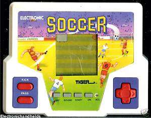 TIGER SOCCER ELECTRONIC HANDHELD LCD TRAVEL TOY GAME  