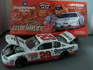 2001 KEVIN HARVICK #29 ROOKIE OF THE YEAR NICE LQQK  