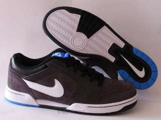 Paar neue Nike Renzo Herren Schuhe im Skater Style. Unverbindliche 
