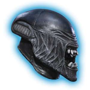  Aliens Vs. Predator, Childs Alien 3/4 Vinyl Mask: Toys 