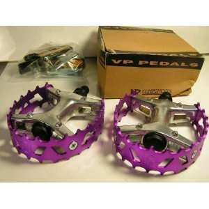   747 2nd generation Bear Claw BMX alloy bicycle pedals   1/2   PURPLE