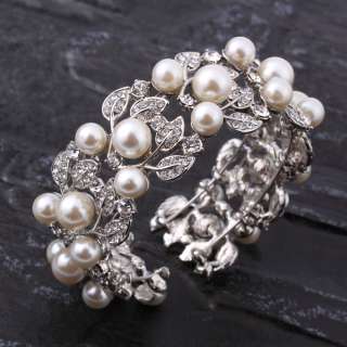Charm New Lady Girl Exquisite Pearl Rhinestone Bracelet Bangle  