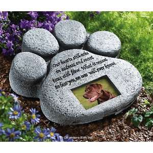  Pet Paw Print Garden Memorial Stone: Everything Else